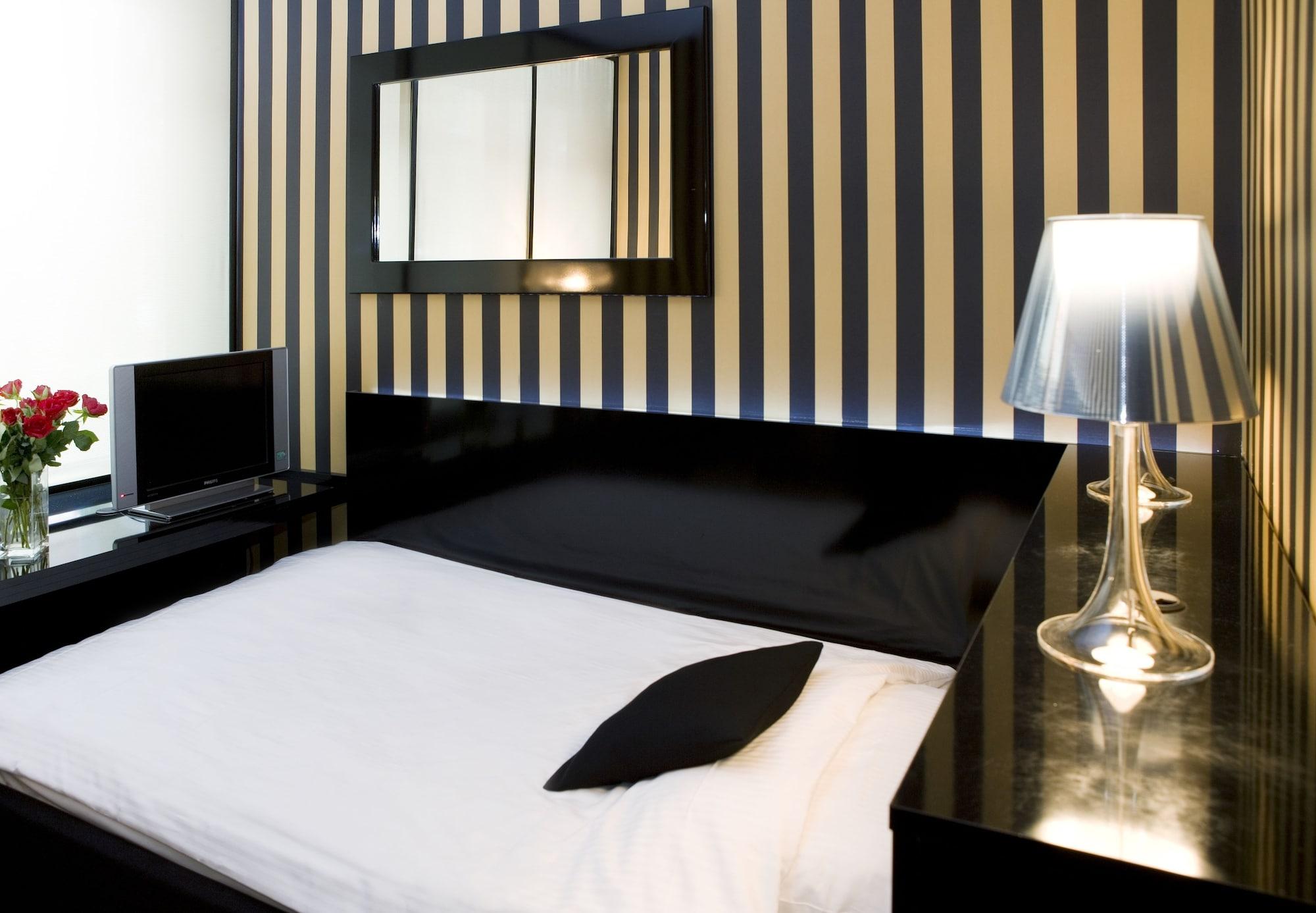Relexa Hotel Bellevue An Der Alster Хамбург Екстериор снимка