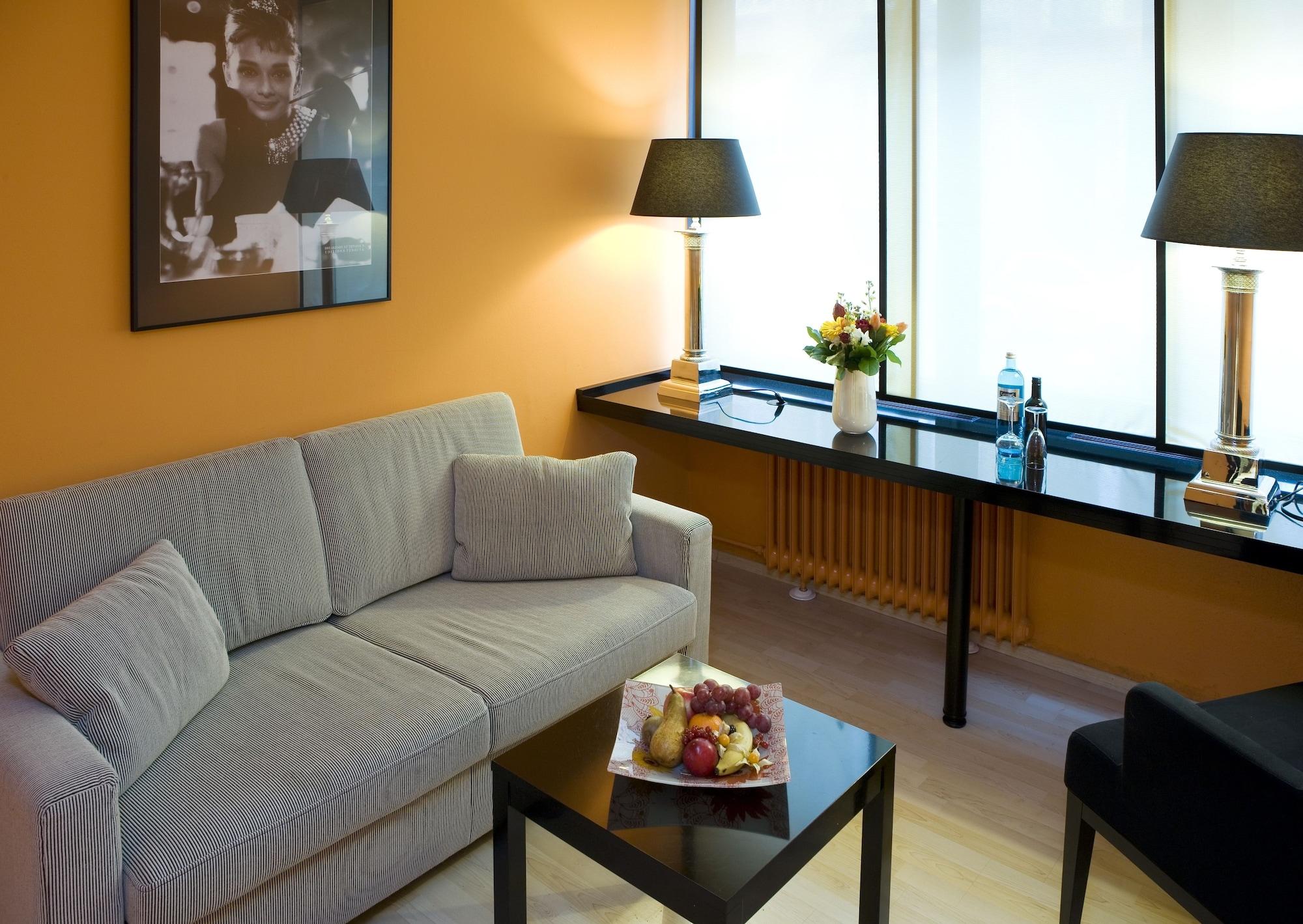 Relexa Hotel Bellevue An Der Alster Хамбург Екстериор снимка