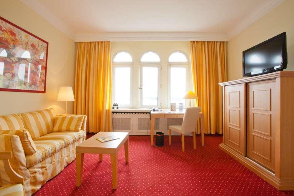 Relexa Hotel Bellevue An Der Alster Хамбург Стая снимка
