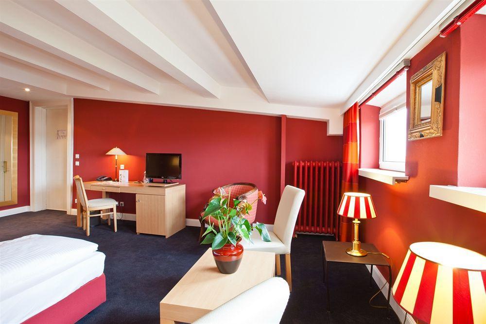 Relexa Hotel Bellevue An Der Alster Хамбург Екстериор снимка